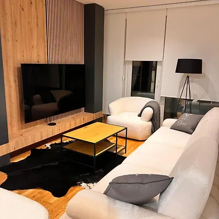 Royal Premium By Vucko