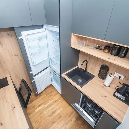 Royal Premium By Vucko